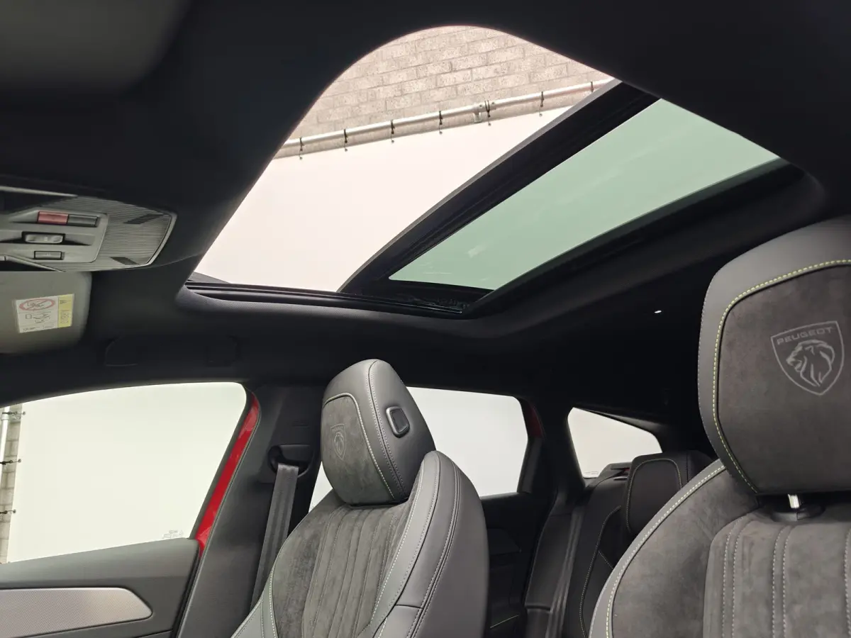 1.6 Plug-in Hybrid 195 GT | 7,4 kW lader | Achteropkomend verkeer waarschuwing | Achteruitrijcamera