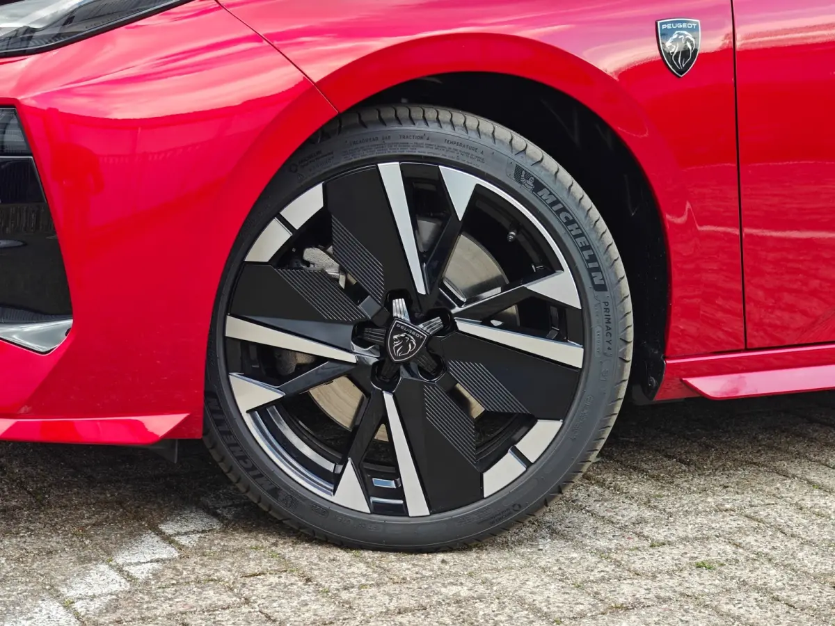 1.6 Plug-in Hybrid 195 GT | 7,4 kW lader | Achteropkomend verkeer waarschuwing | Achteruitrijcamera
