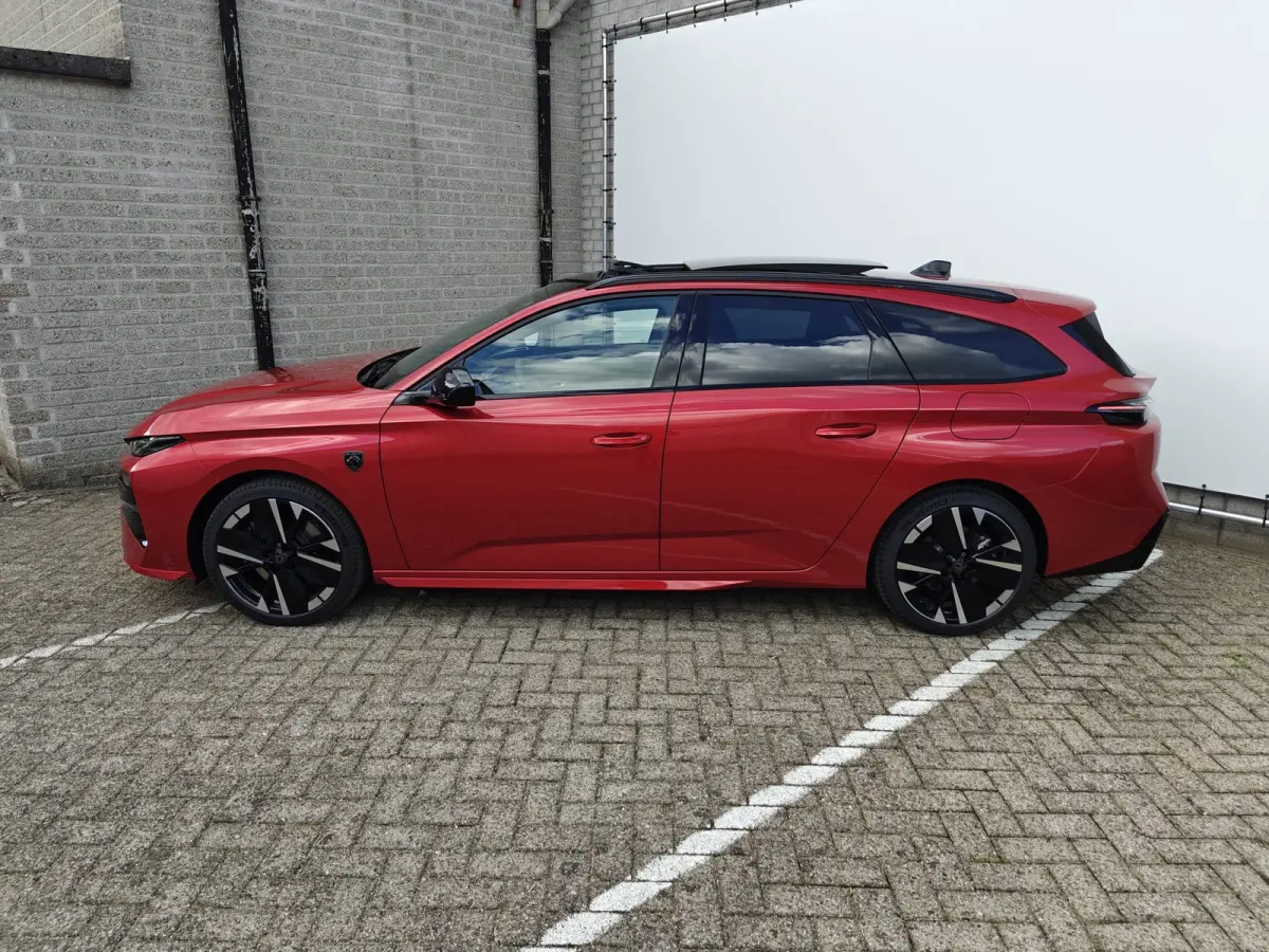 1.6 Plug-in Hybrid 195 GT | 7,4 kW lader | Achteropkomend verkeer waarschuwing | Achteruitrijcamera