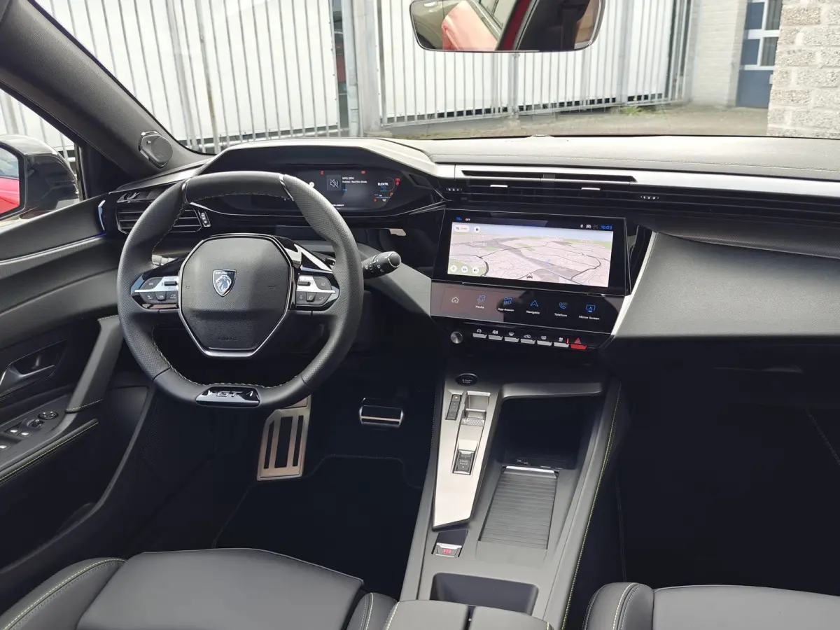 1.6 Plug-in Hybrid 195 GT | 7,4 kW lader | Achteropkomend verkeer waarschuwing | Achteruitrijcamera