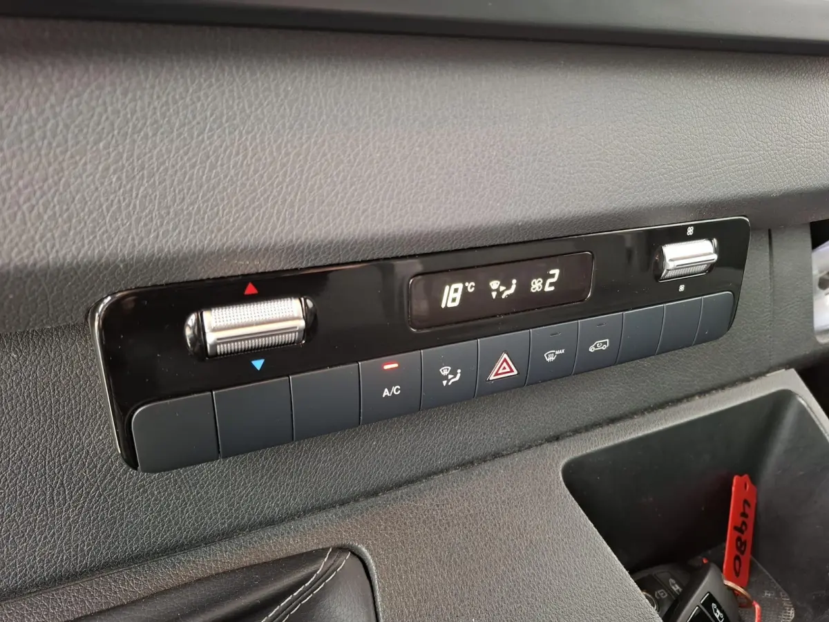 311 2.2 CDI L2H2 AIRCO / CAMERA / 3 ZITS / DEALER ONDERHOUDEN / NAVI
