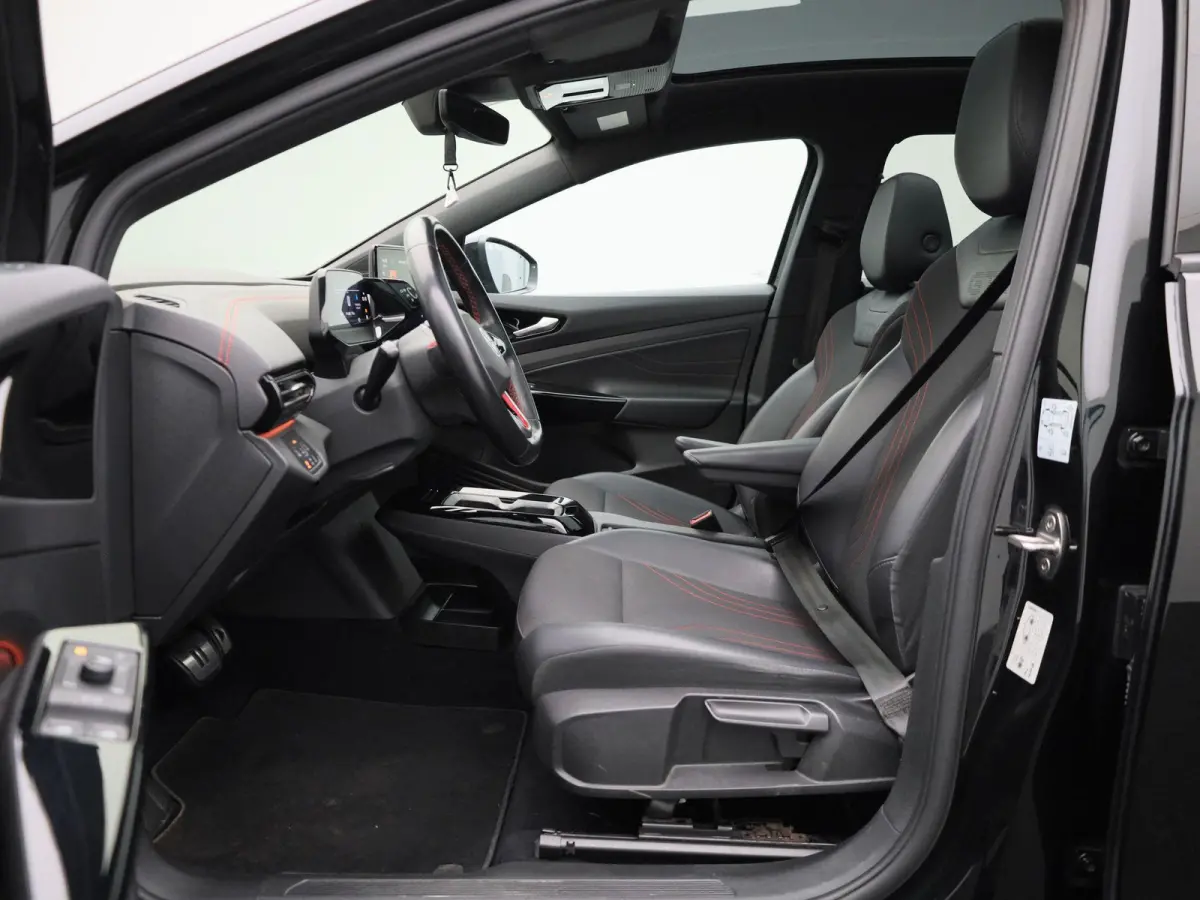 GTX 4Motion 77 kWh 299 PK| Dealeronderhouden | Panoramadak | Navigatie | 360 Camera | Head-Updisplay | Stoelverwarming | Stuurwielverwarming | Achterklep Elektrisch