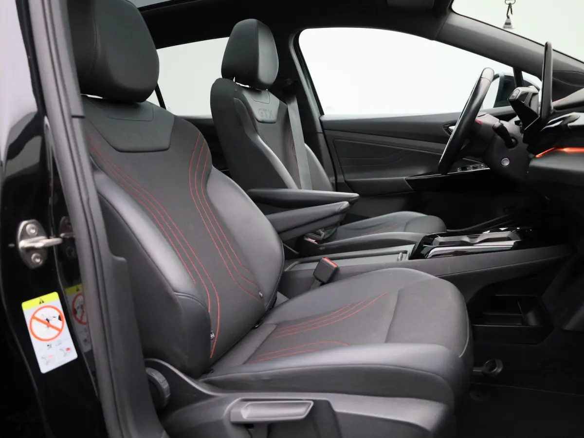 GTX 4Motion 77 kWh 299 PK| Dealeronderhouden | Panoramadak | Navigatie | 360 Camera | Head-Updisplay | Stoelverwarming | Stuurwielverwarming | Achterklep Elektrisch