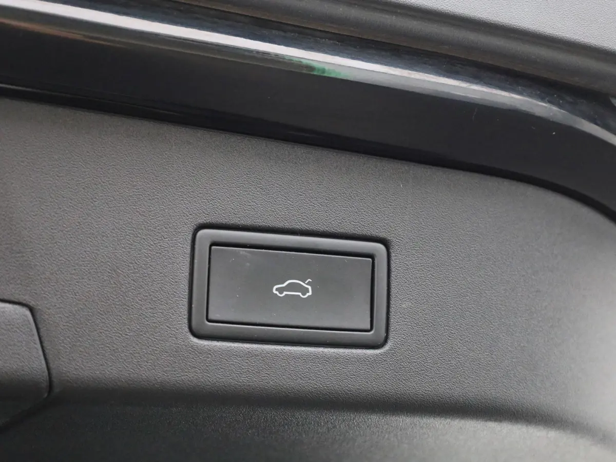 GTX 4Motion 77 kWh 299 PK| Dealeronderhouden | Panoramadak | Navigatie | 360 Camera | Head-Updisplay | Stoelverwarming | Stuurwielverwarming | Achterklep Elektrisch