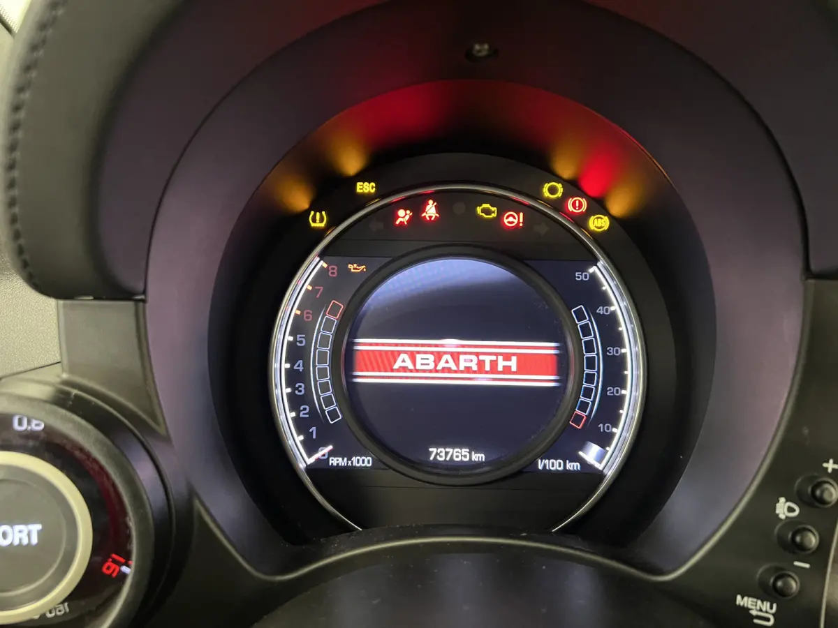 1.4 T-Jet 165 PK / ABARTH TURISMO 595 / LEDER / NAVI / STOELVERW. /