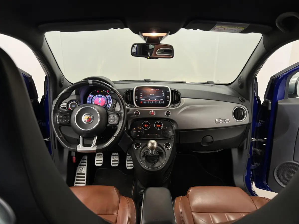 1.4 T-Jet 165 PK / ABARTH TURISMO 595 / LEDER / NAVI / STOELVERW. /
