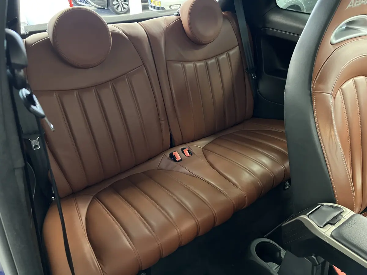 1.4 T-Jet 165 PK / ABARTH TURISMO 595 / LEDER / NAVI / STOELVERW. /
