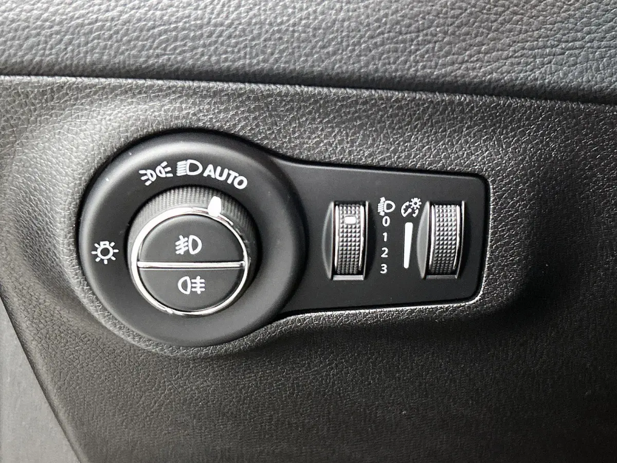 1.3T S | Camera | Navigatie | 19" Lichtmetalen velgen | Stoel/Stuurverwarming | Leer |
