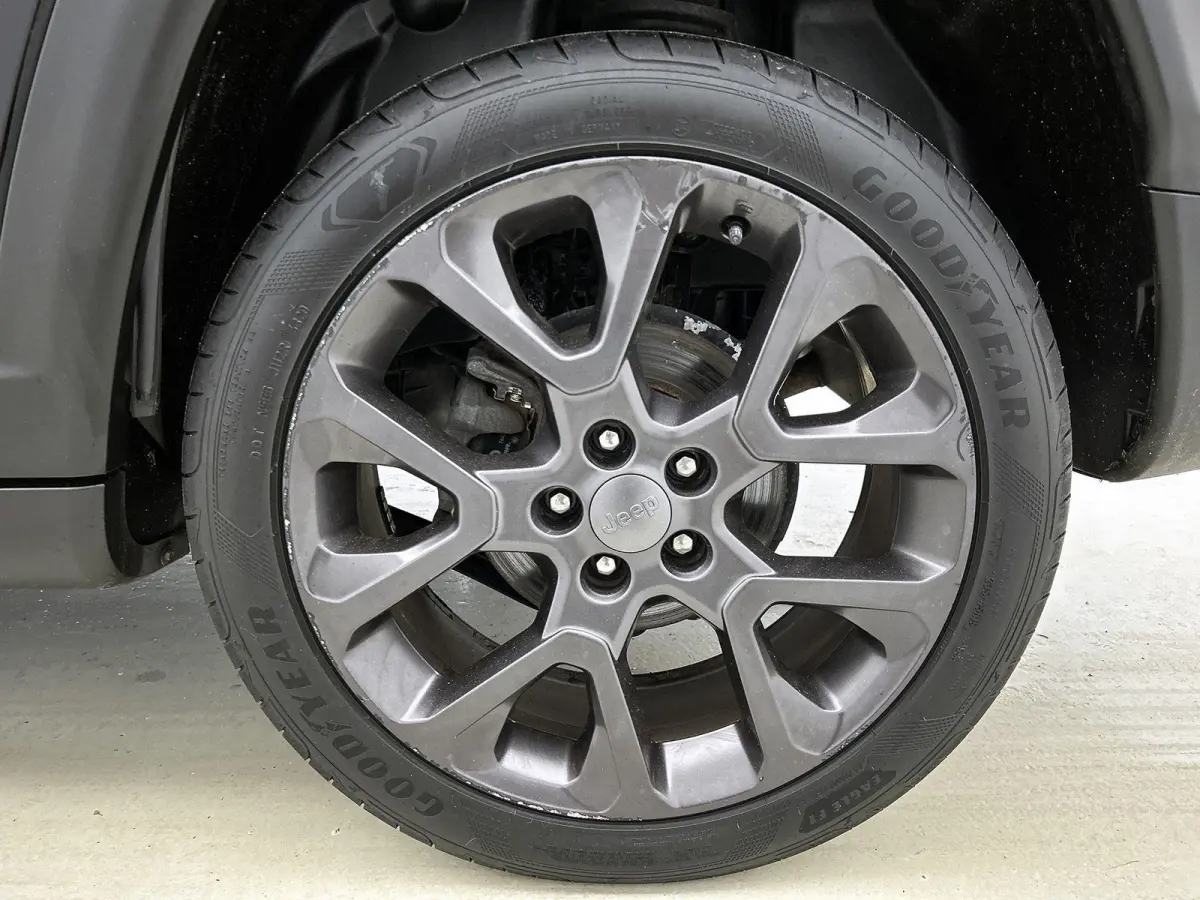 1.3T S | Camera | Navigatie | 19" Lichtmetalen velgen | Stoel/Stuurverwarming | Leer |