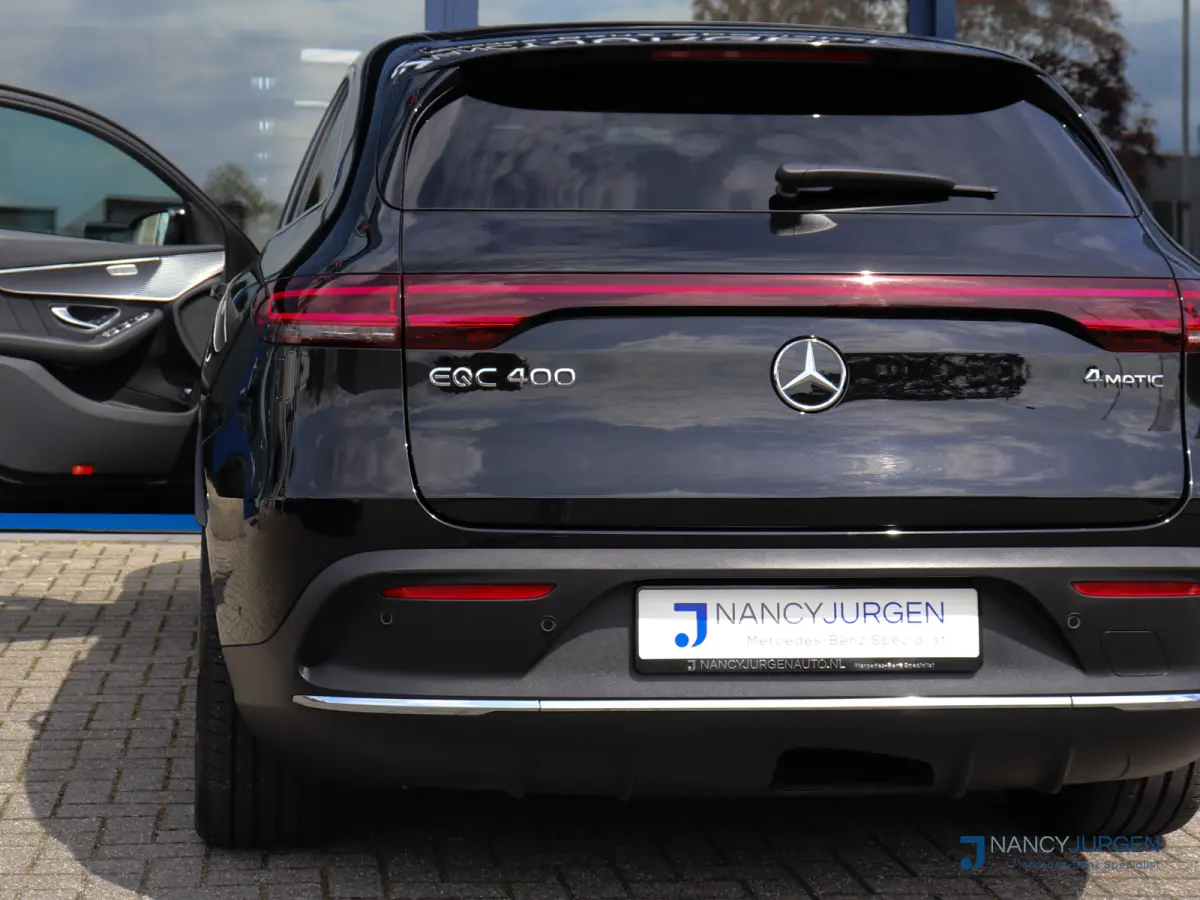 400 4M | AMG Line | SoH 97,3% | Panoramadak Elektr. | LED | Ambiente Verlichting | Parkeer Pakket | Camera | Trekhaak Elektr. | Met Batterijcertificaat