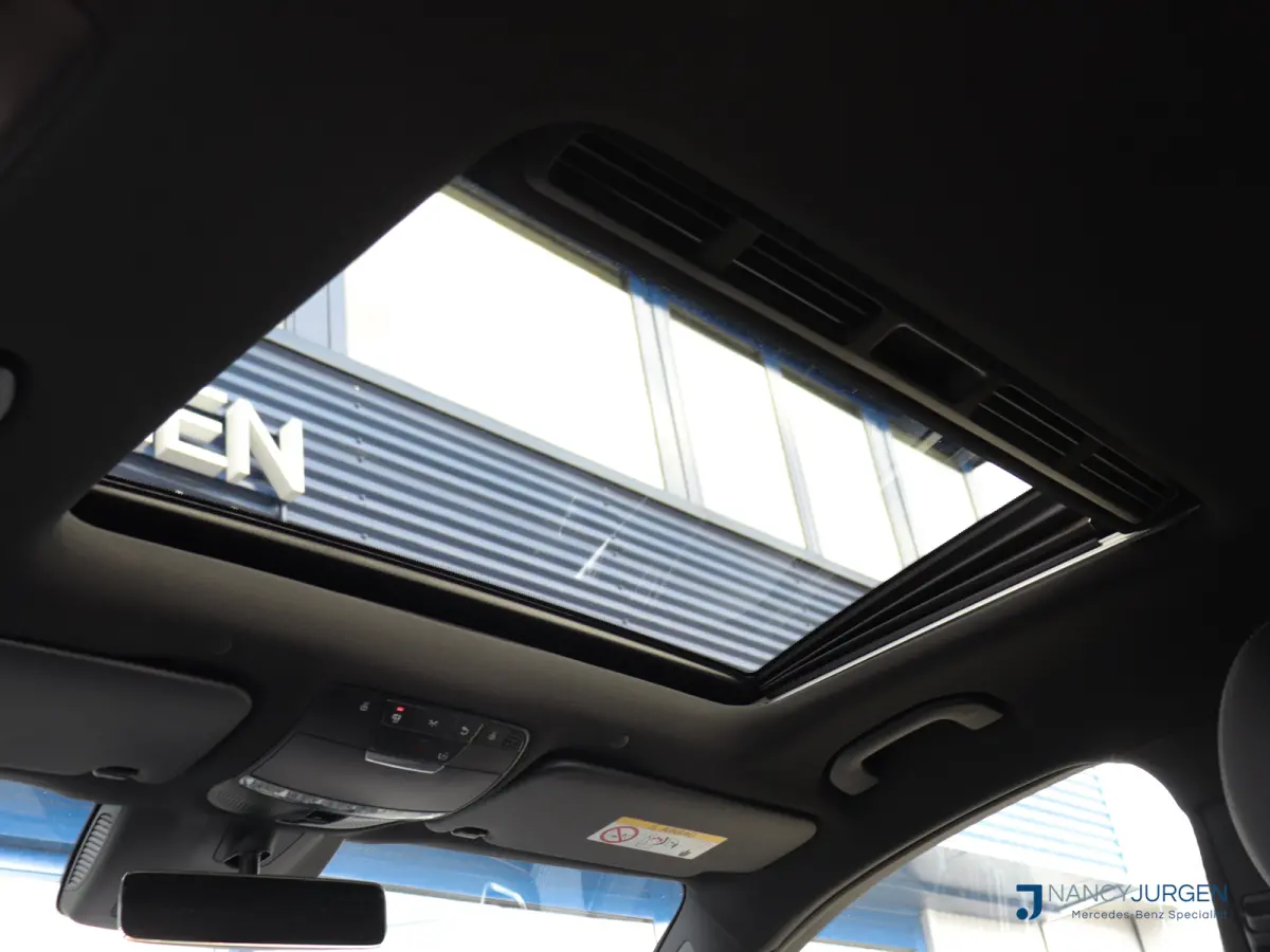 400 4M | AMG Line | SoH 97,3% | Panoramadak Elektr. | LED | Ambiente Verlichting | Parkeer Pakket | Camera | Trekhaak Elektr. | Met Batterijcertificaat