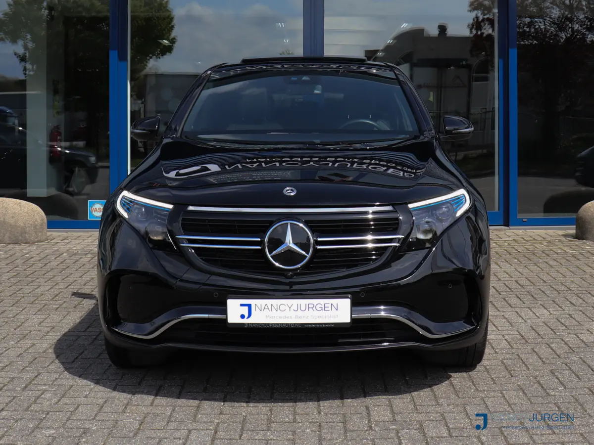 400 4M | AMG Line | SoH 97,3% | Panoramadak Elektr. | LED | Ambiente Verlichting | Parkeer Pakket | Camera | Trekhaak Elektr. | Met Batterijcertificaat