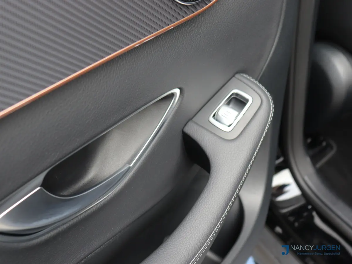 400 4M | AMG Line | SoH 97,3% | Panoramadak Elektr. | LED | Ambiente Verlichting | Parkeer Pakket | Camera | Trekhaak Elektr. | Met Batterijcertificaat