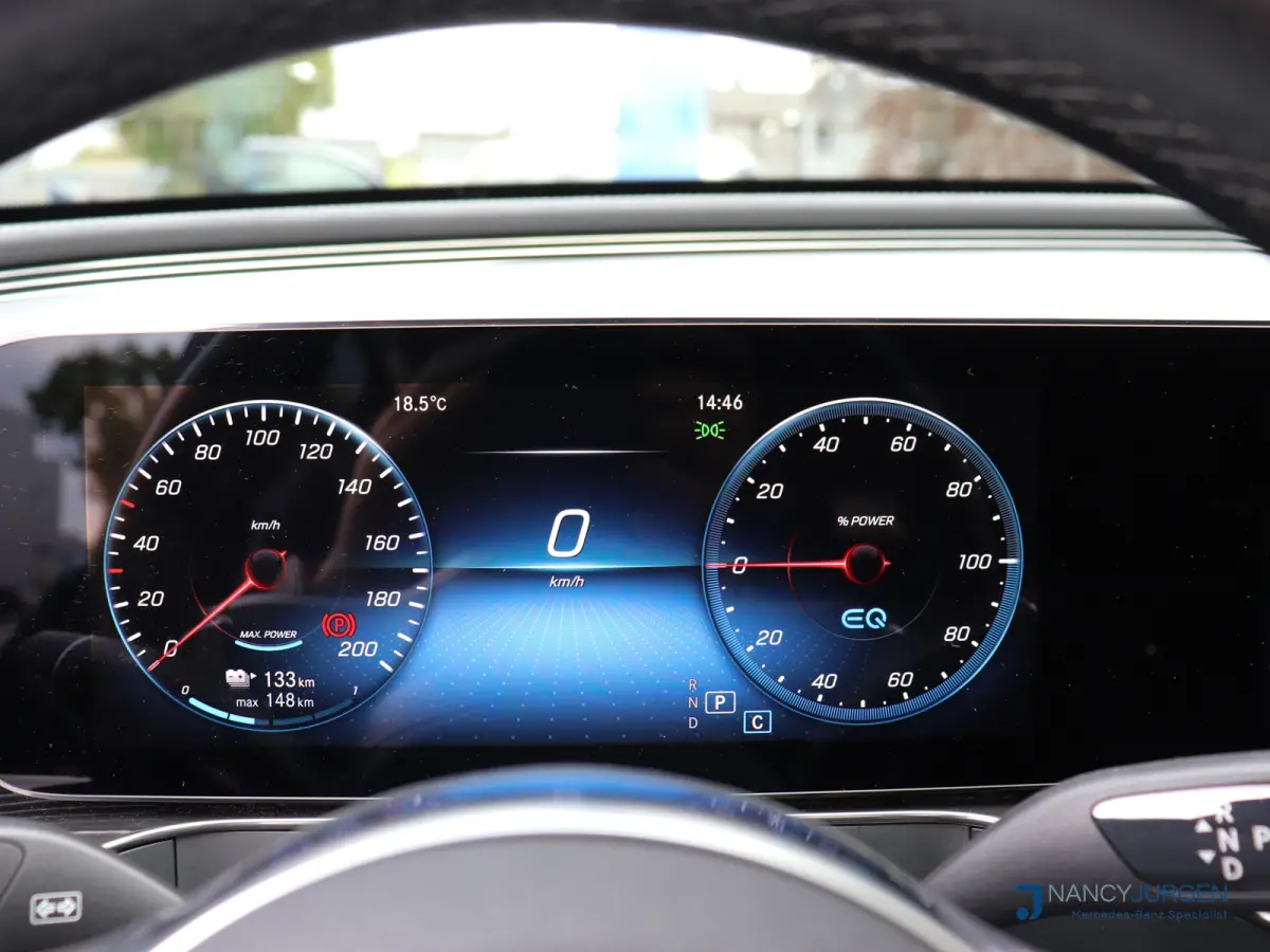 400 4M | AMG Line | SoH 97,3% | Panoramadak Elektr. | LED | Ambiente Verlichting | Parkeer Pakket | Camera | Trekhaak Elektr. | Met Batterijcertificaat