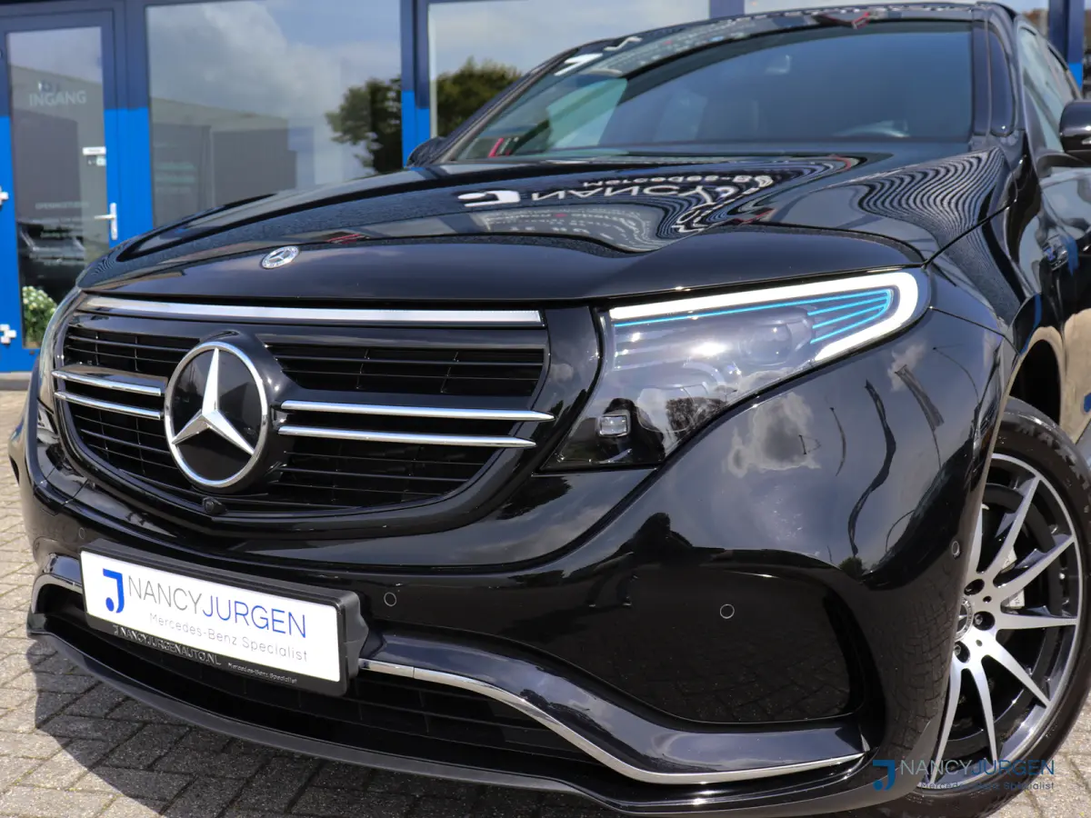 400 4M | AMG Line | SoH 97,3% | Panoramadak Elektr. | LED | Ambiente Verlichting | Parkeer Pakket | Camera | Trekhaak Elektr. | Met Batterijcertificaat