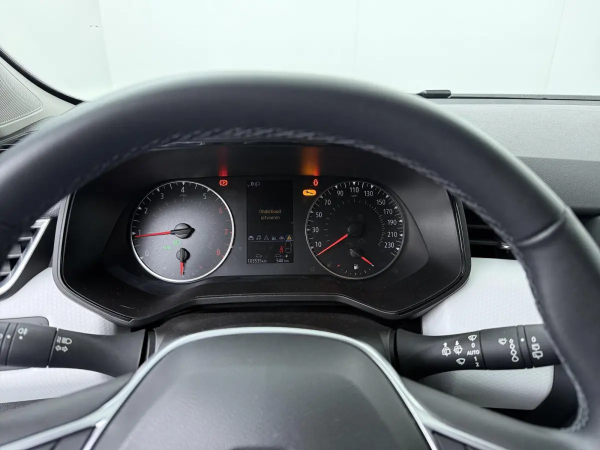 TCe 90 GPF Evolution | Parkeercamera | Navigatie | Airco |