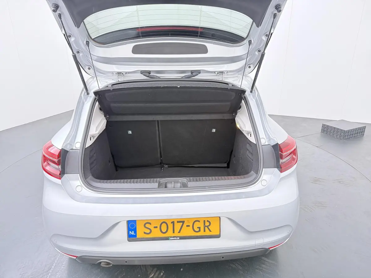 TCe 90 GPF Evolution | Parkeercamera | Navigatie | Airco |