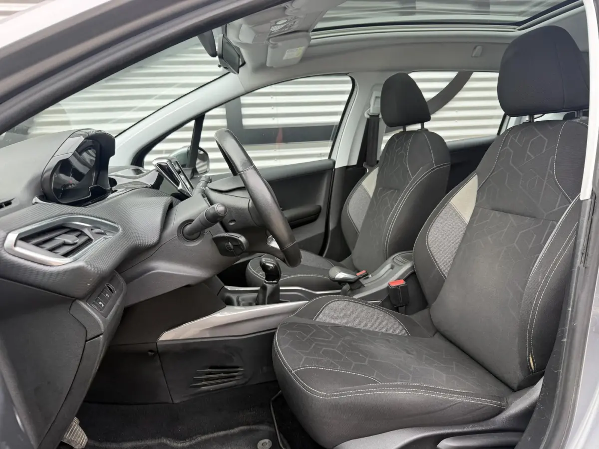 1.2 PureTech Blue Lion 2e Eigenaar|Navi|Pano|Trekhaak|Airco|Cruise|PDC|Carplay|N.A.P|APK tot 05-2027