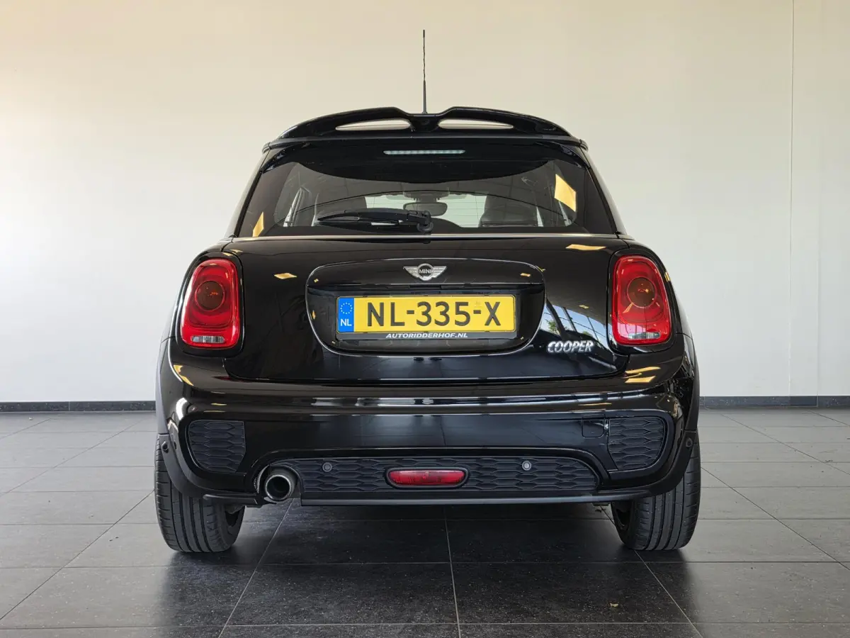 1.5 Kings Cross | Orig. NL | JCW | Keyless | Stoelverwaming | Harman Kardon | 18'' LMV |