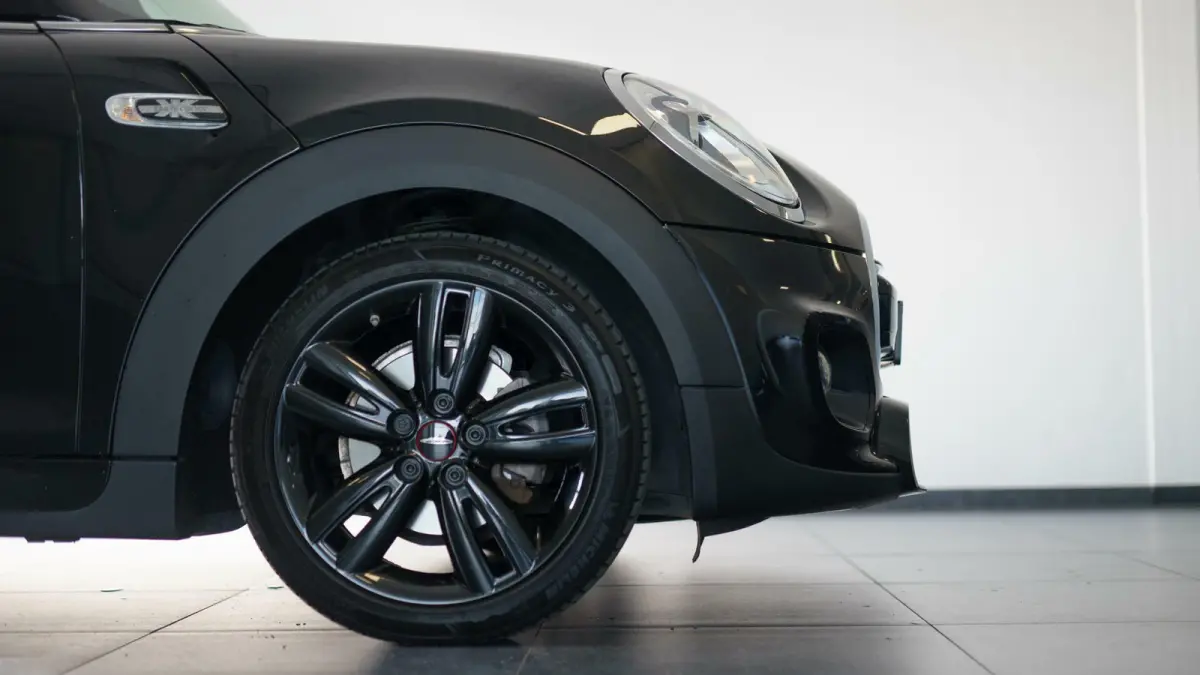 1.5 Kings Cross | Orig. NL | JCW | Keyless | Stoelverwaming | Harman Kardon | 18'' LMV |