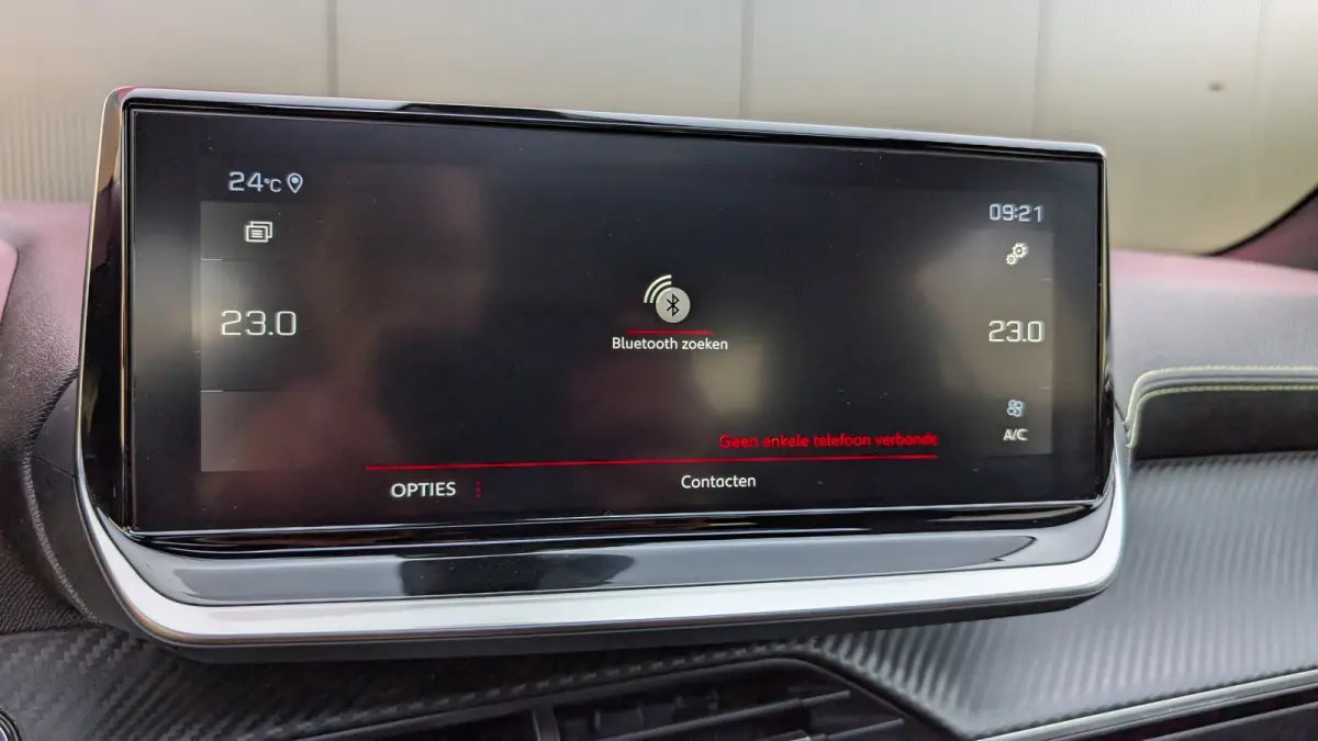 1.2 Turbo GT Pack | Pano-dak | Focal | Alcantara | Navigatie | Climate Control | Adapt. Cruise | | Achteruitrijcamera | Airco (automatisch) | Connected services