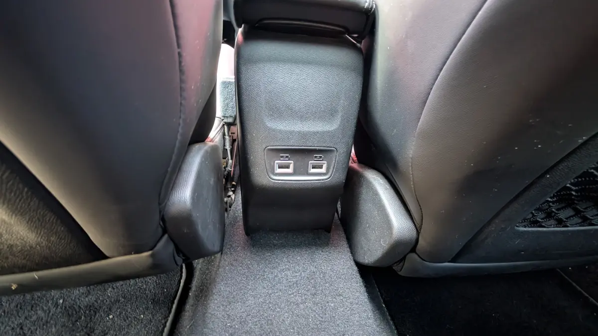 1.2 Turbo GT Pack | Pano-dak | Focal | Alcantara | Navigatie | Climate Control | Adapt. Cruise | | Achteruitrijcamera | Airco (automatisch) | Connected services