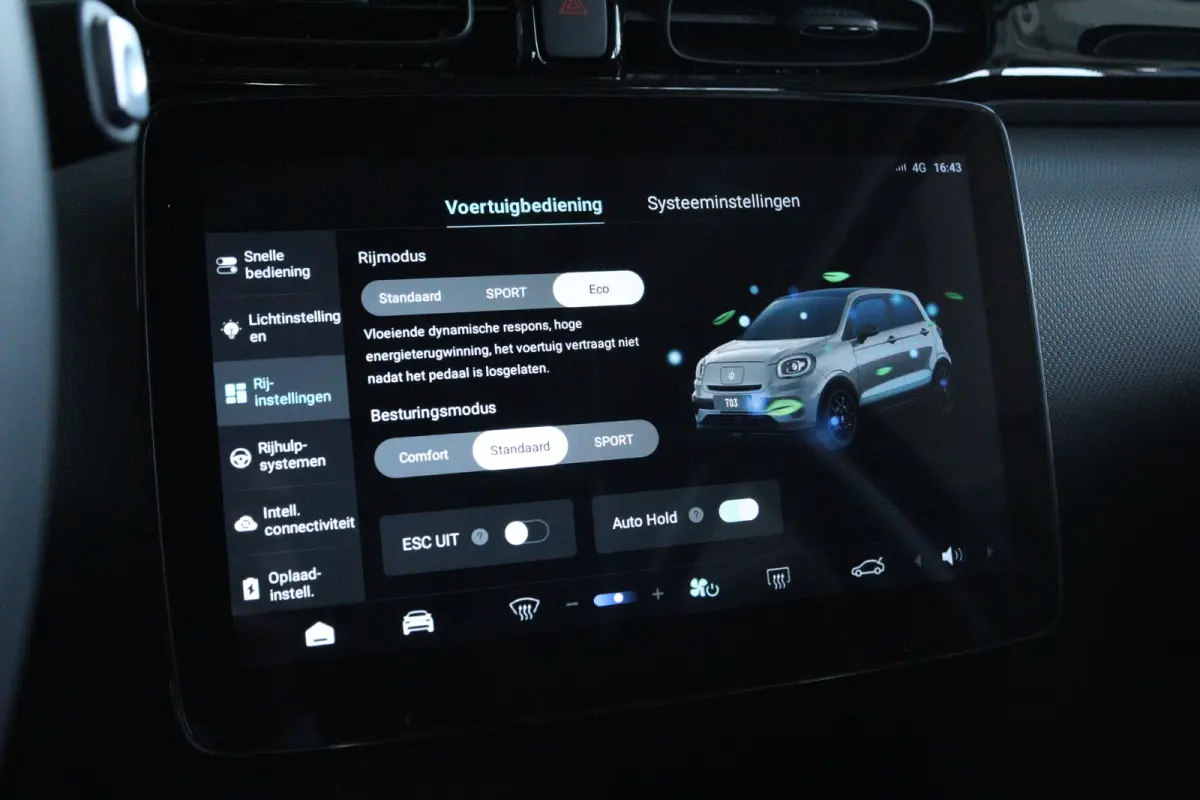 Design 37.3 kWh | €2500,- korting !! | Vanaf €259,- Private Lease per maand ! | Achteruitrijcamera | Cruise control adaptief | Electronic climate controle