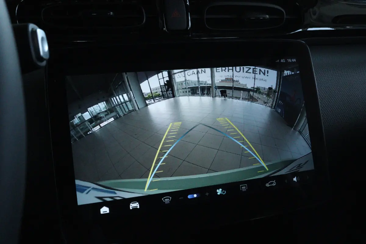 Design 37.3 kWh | €2500,- korting !! | Vanaf €259,- Private Lease per maand ! | Achteruitrijcamera | Cruise control adaptief | Electronic climate controle