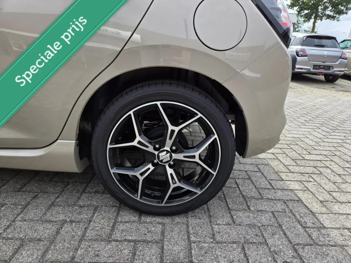 1.2 Style Special Edition Smart Hybrid|17'' wielen|Lederen bekleding|Nieuw € 31571,-