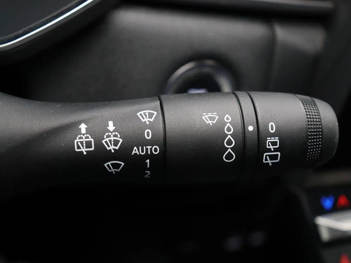 145pk E-Tech full hybrid techno | Adaptive Cruise | Digitale Cockpit | Achteruitrijcamera | Google Navigatie |