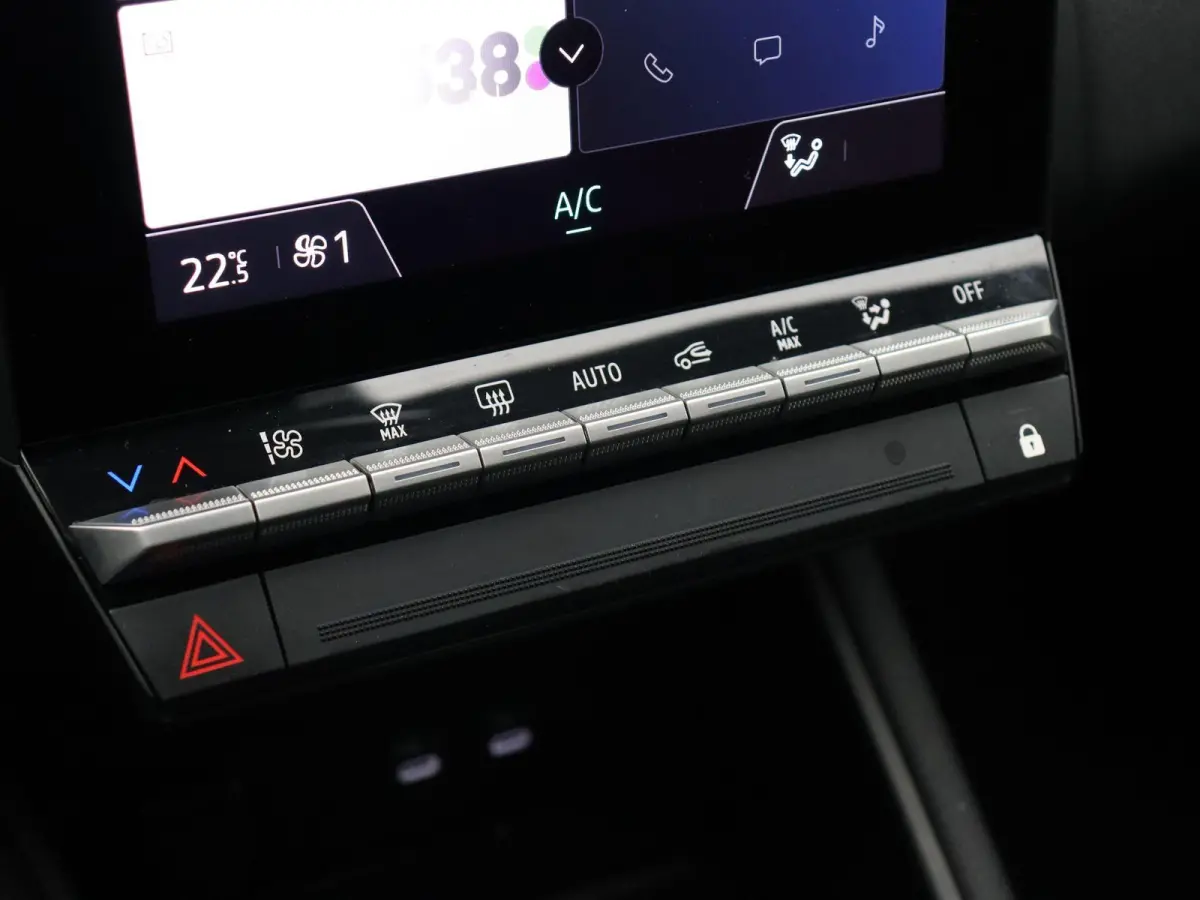 145pk E-Tech full hybrid techno | Adaptive Cruise | Digitale Cockpit | Achteruitrijcamera | Google Navigatie |