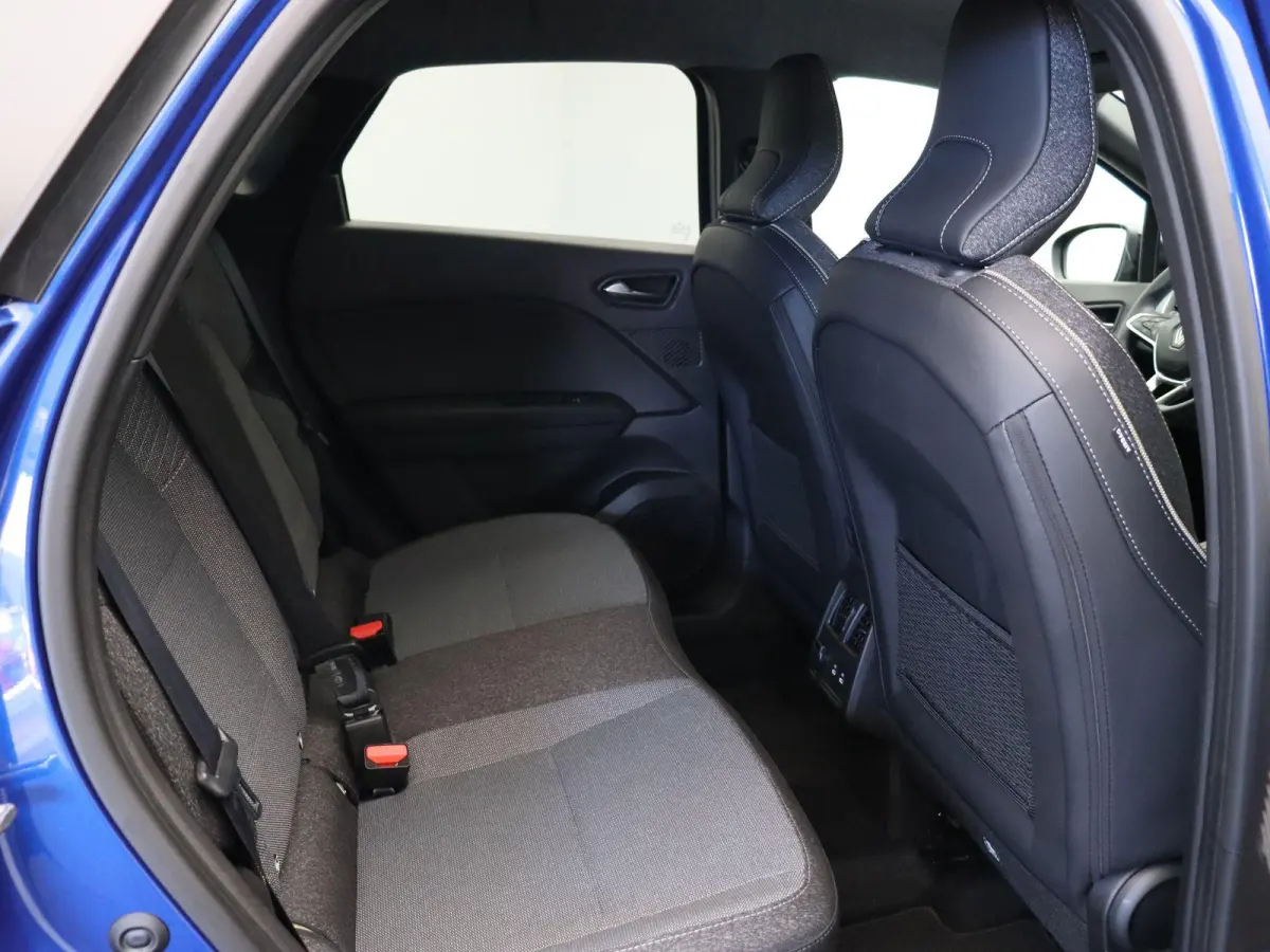 145pk E-Tech full hybrid techno | Adaptive Cruise | Digitale Cockpit | Achteruitrijcamera | Google Navigatie |