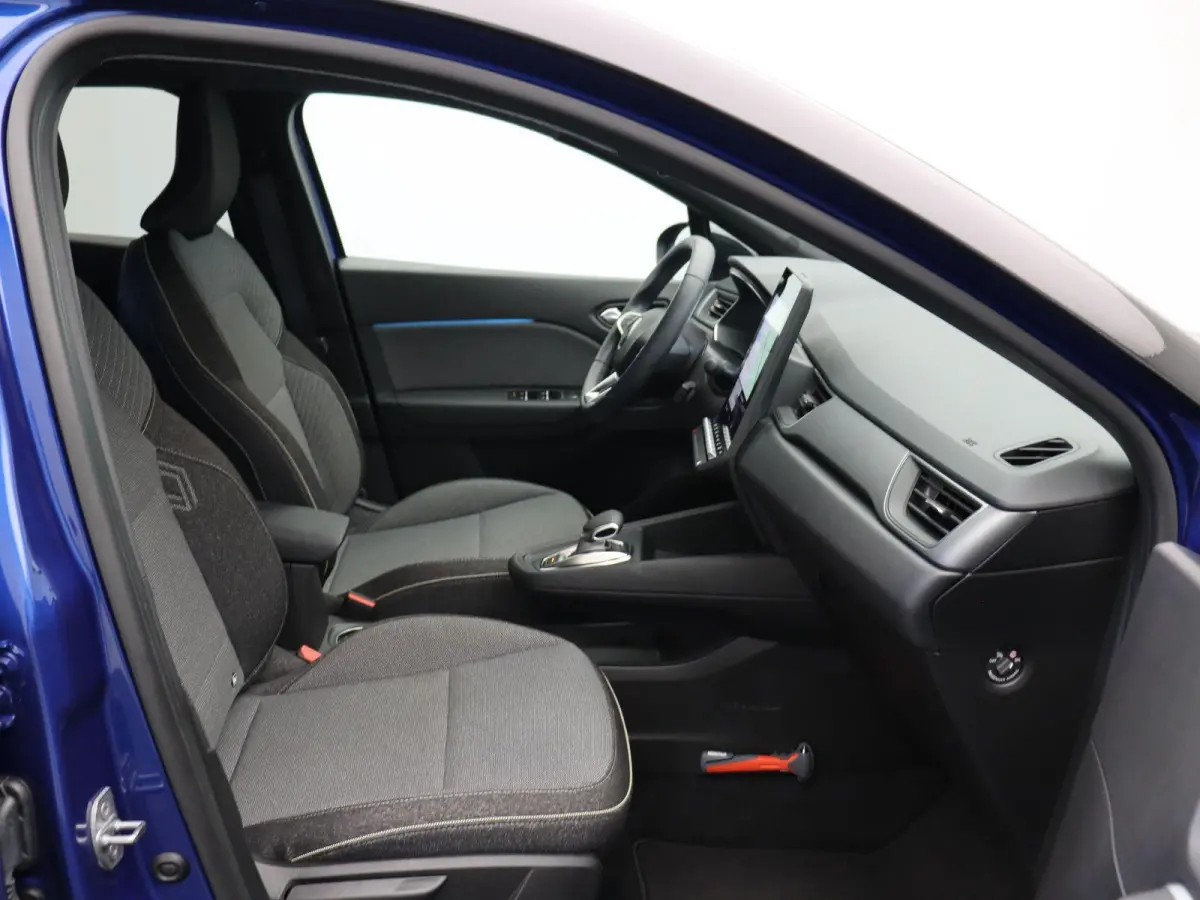 145pk E-Tech full hybrid techno | Adaptive Cruise | Digitale Cockpit | Achteruitrijcamera | Google Navigatie |