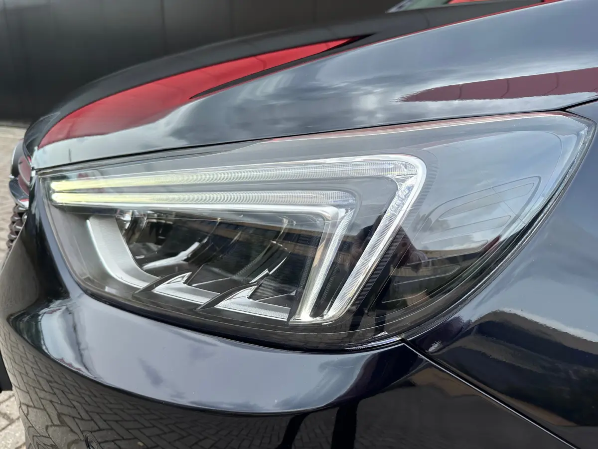 1.4 Turbo Innovation | Achterbank in delen neerklapbaar | Achteruitrijcamera | Apple Carplay/Android Auto|telefoonintegratie premium