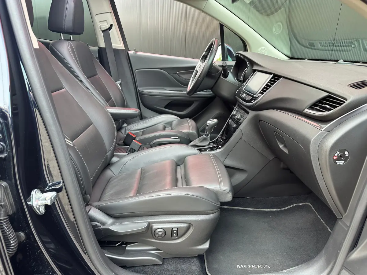 1.4 Turbo Innovation | Achterbank in delen neerklapbaar | Achteruitrijcamera | Apple Carplay/Android Auto|telefoonintegratie premium
