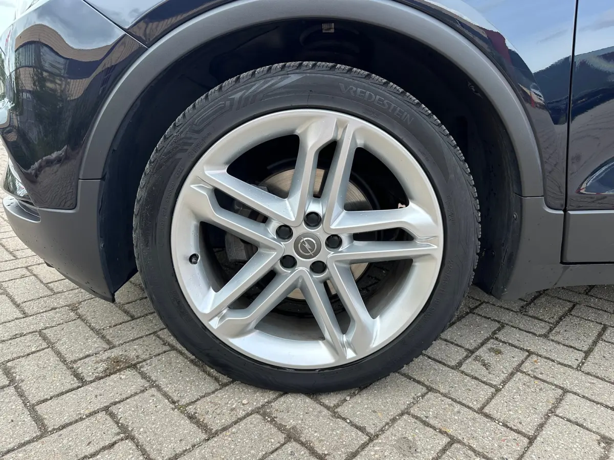 1.4 Turbo Innovation | Achterbank in delen neerklapbaar | Achteruitrijcamera | Apple Carplay/Android Auto|telefoonintegratie premium