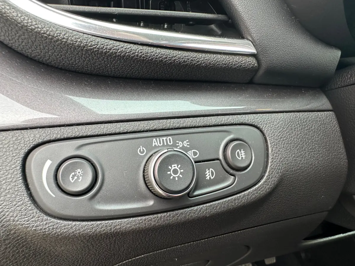 1.4 Turbo Innovation | Achterbank in delen neerklapbaar | Achteruitrijcamera | Apple Carplay/Android Auto|telefoonintegratie premium