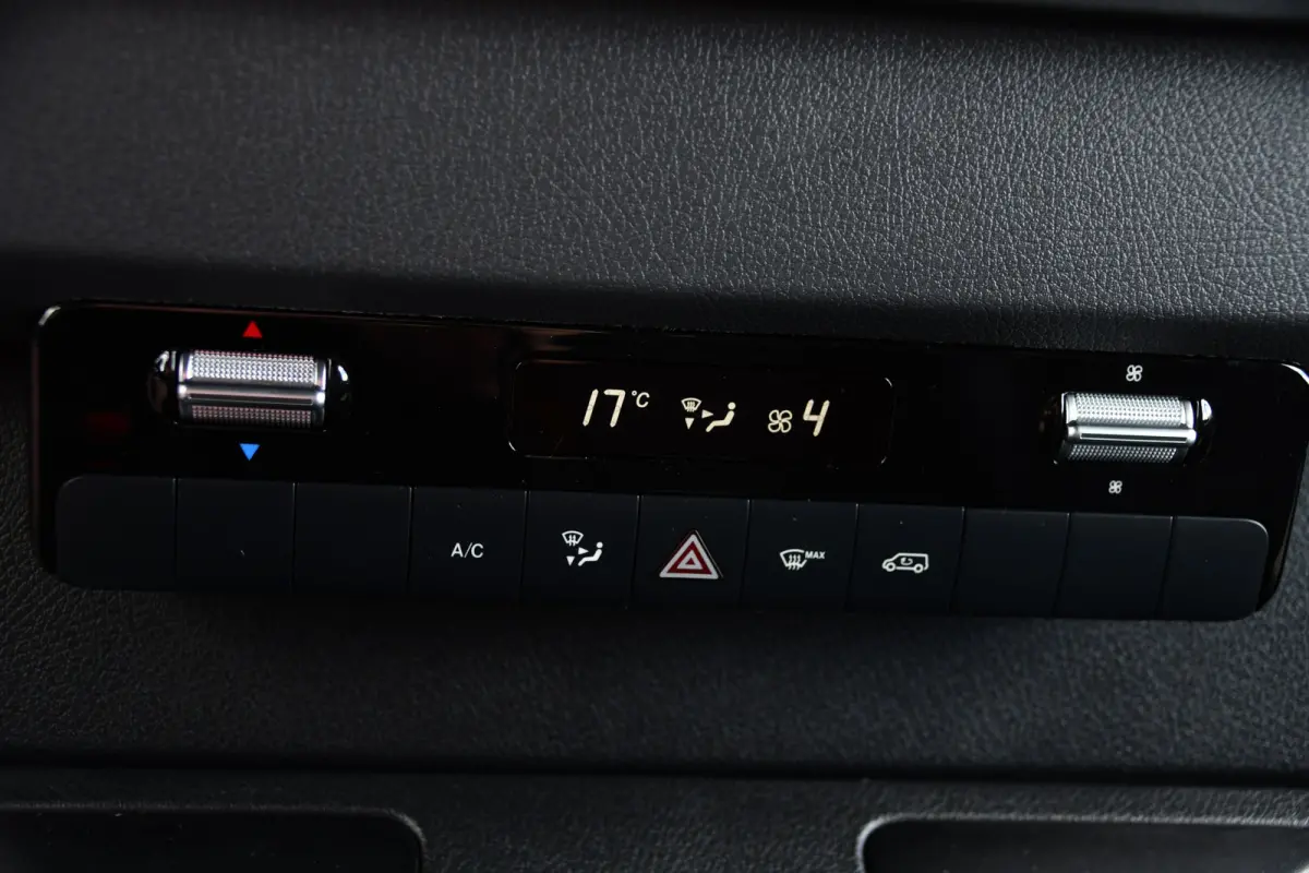 317 1.9 CDI L2H1 RWD PB Edition Cruise, Camera, Carplay, LED, Mbux, Stoelverwarming, 170pk, Automaat, Uniek!
