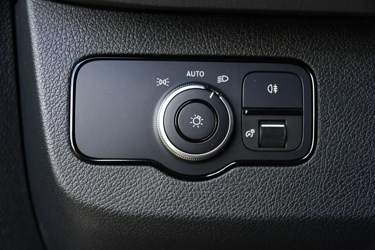 317 1.9 CDI L2H1 RWD PB Edition Cruise, Camera, Carplay, LED, Mbux, Stoelverwarming, 170pk, Automaat, Uniek!