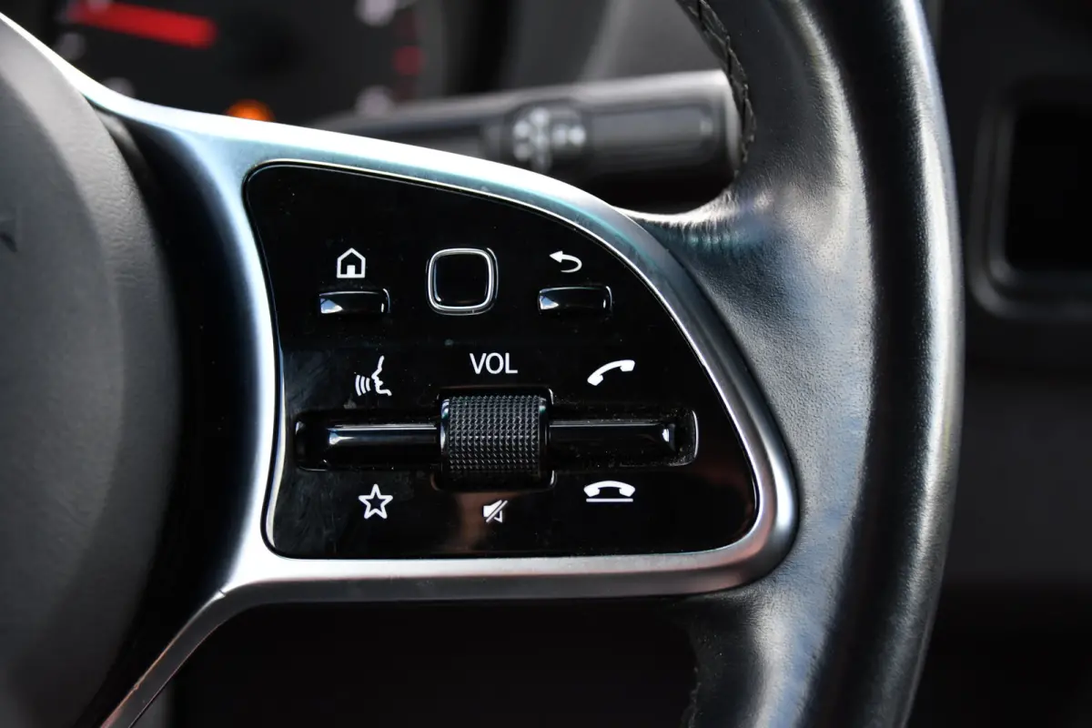 317 1.9 CDI L2H1 RWD PB Edition Cruise, Camera, Carplay, LED, Mbux, Stoelverwarming, 170pk, Automaat, Uniek!