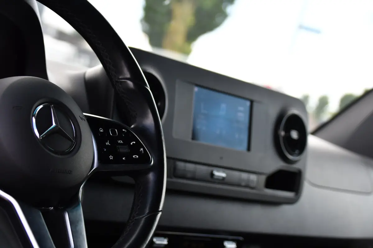 317 1.9 CDI L2H1 RWD PB Edition Cruise, Camera, Carplay, LED, Mbux, Stoelverwarming, 170pk, Automaat, Uniek!