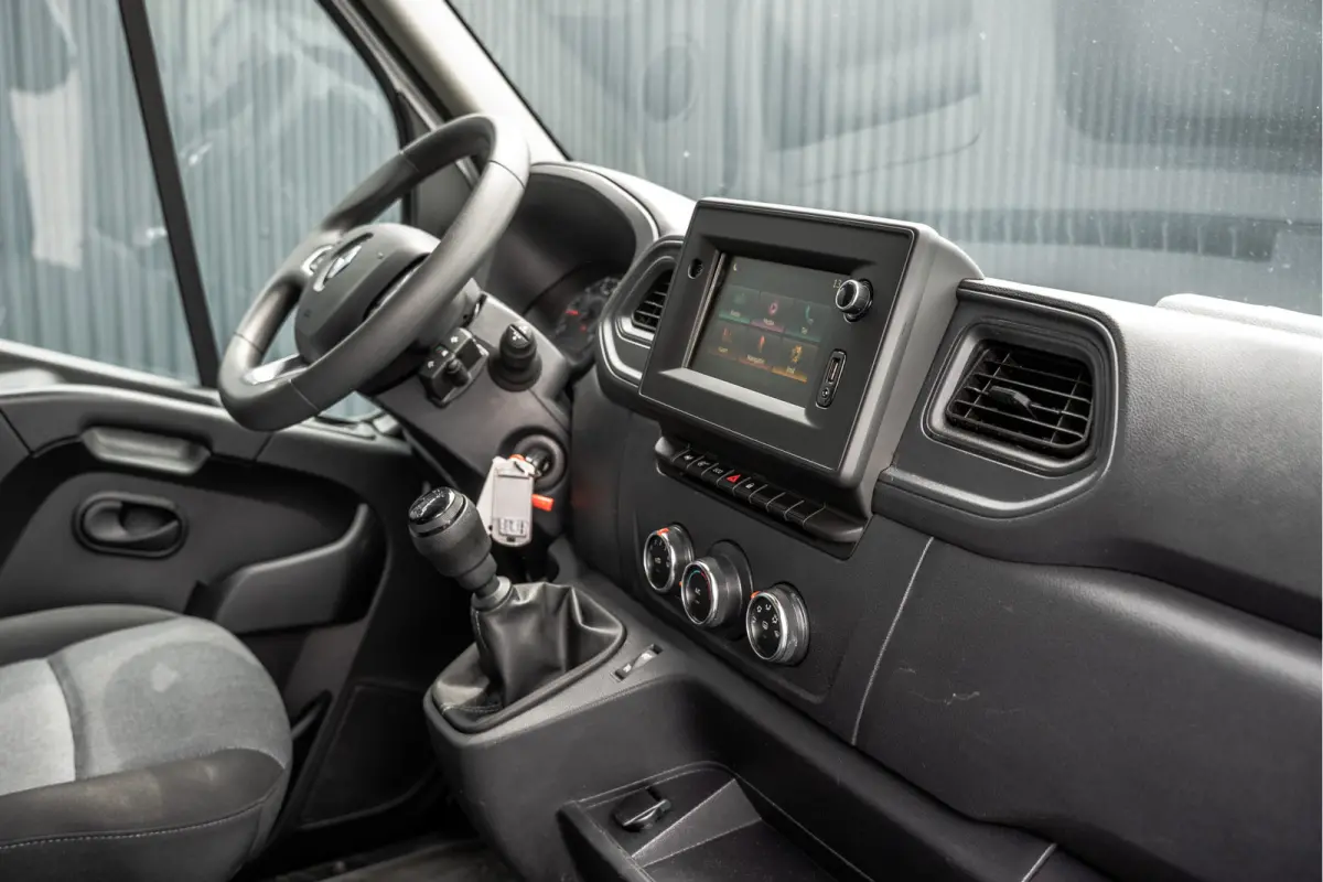 2.3dCi | Bakwagen met Laadklep | LED | Carplay | Camera | Cruise