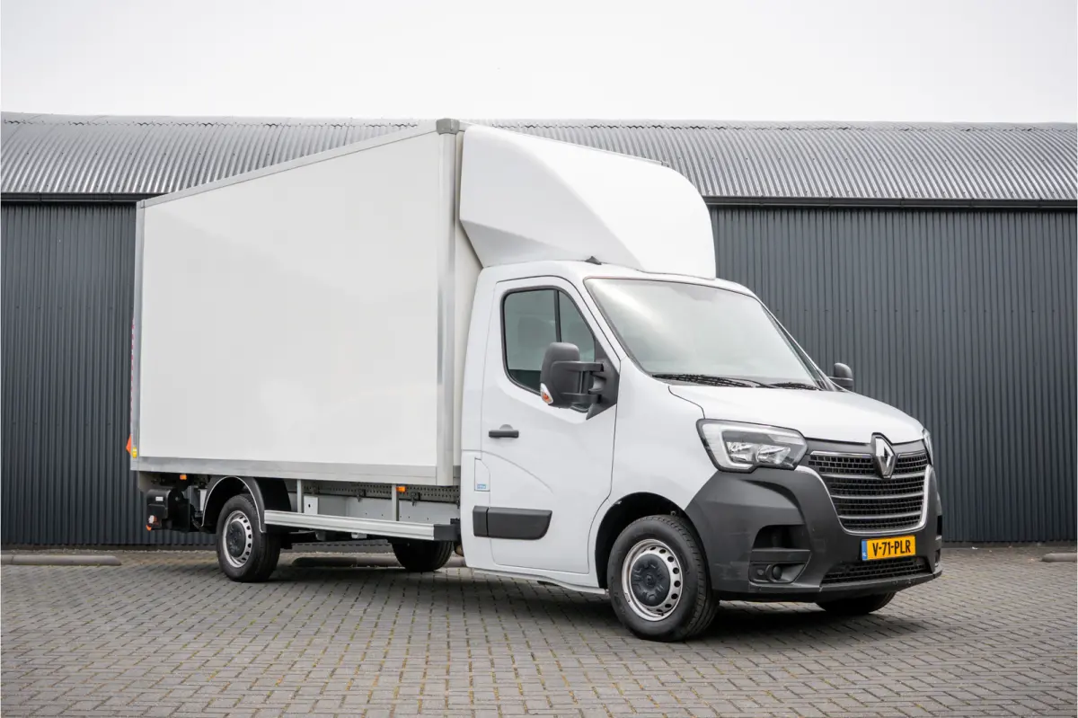 2.3dCi | Bakwagen met Laadklep | LED | Carplay | Camera | Cruise