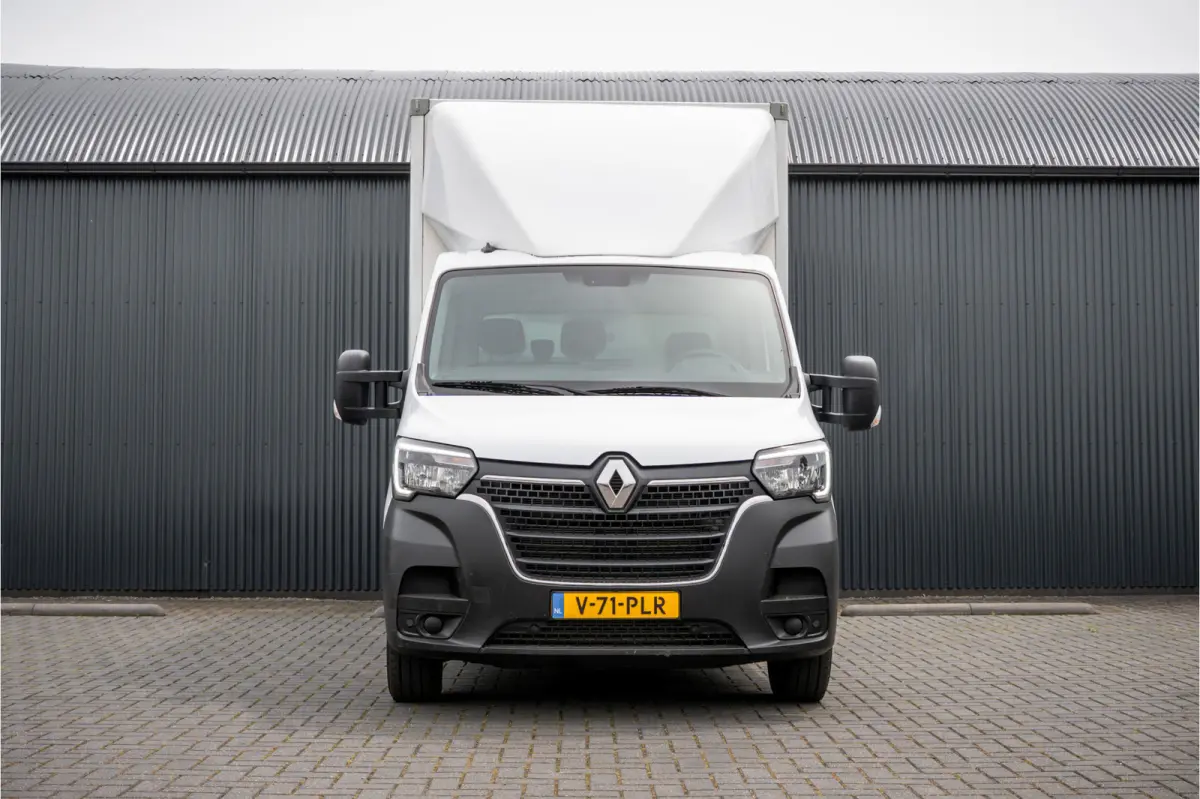2.3dCi | Bakwagen met Laadklep | LED | Carplay | Camera | Cruise