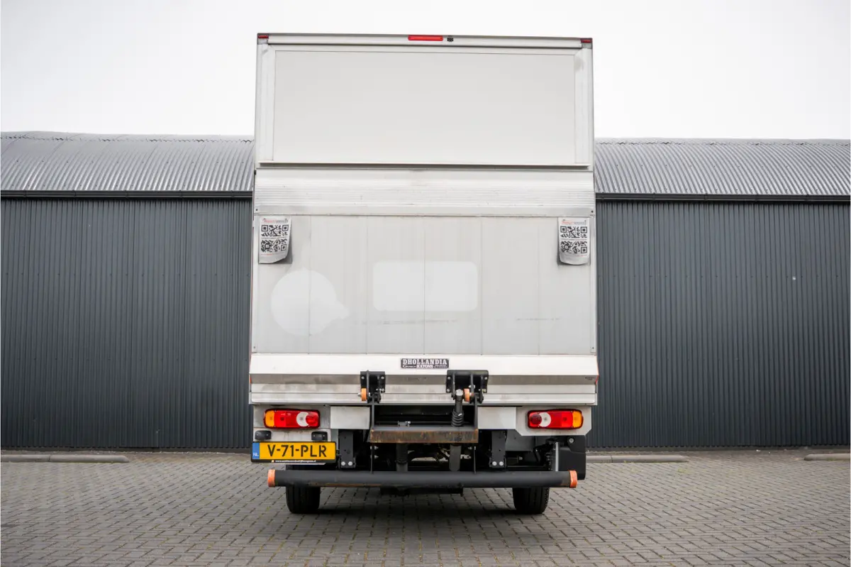 2.3dCi | Bakwagen met Laadklep | LED | Carplay | Camera | Cruise