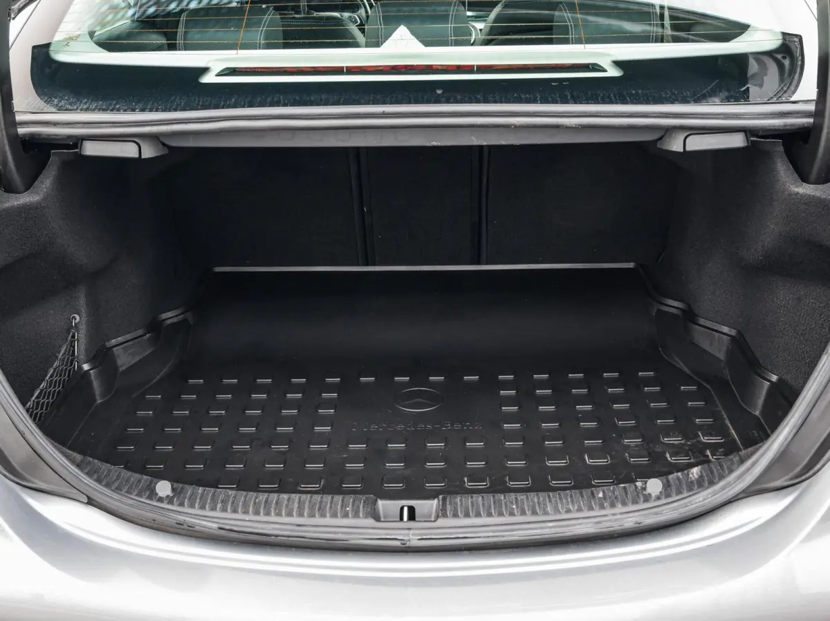200 Prestige 184 PK Automaat | Trekhaak | LED | Navigatie | Leder | Stoelverwarming |17"