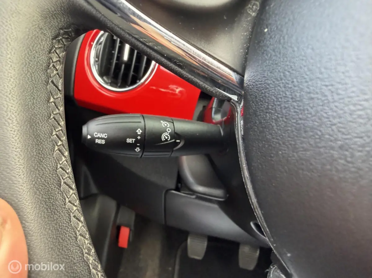 1.0 Hybrid Red | Cruise | Sensoren | Scherm | Cabrio