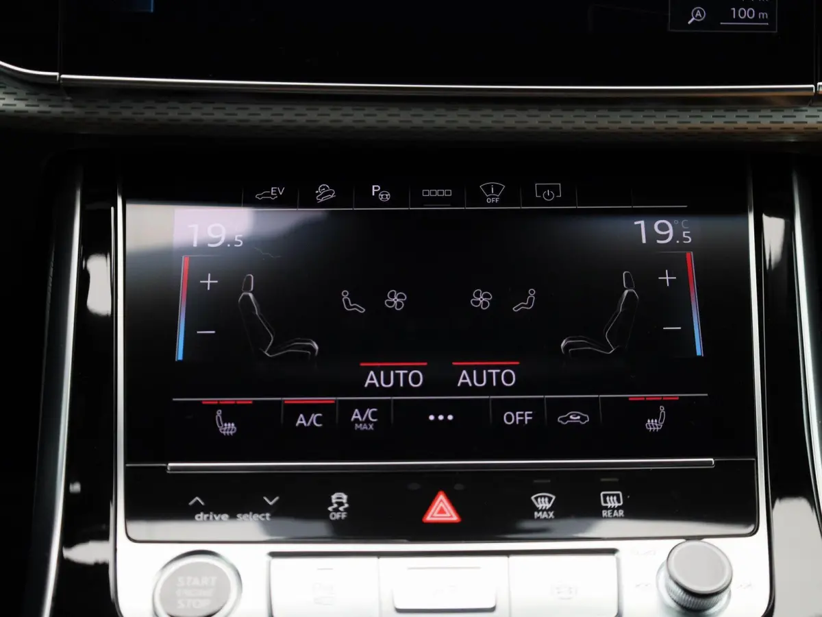 60 TFSI e quattro Pro Line S Competition 490 PK | Panoramadak l Head-up display l Luchtvering l 360 Camera l Stoelverwarming voor en achter l Elektr. voorstoelen geheugen l Dodehoekdetectie 