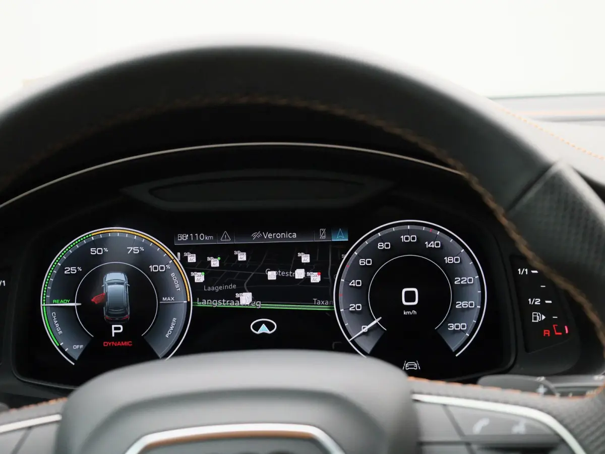 60 TFSI e quattro Pro Line S Competition 490 PK | Panoramadak l Head-up display l Luchtvering l 360 Camera l Stoelverwarming voor en achter l Elektr. voorstoelen geheugen l Dodehoekdetectie 