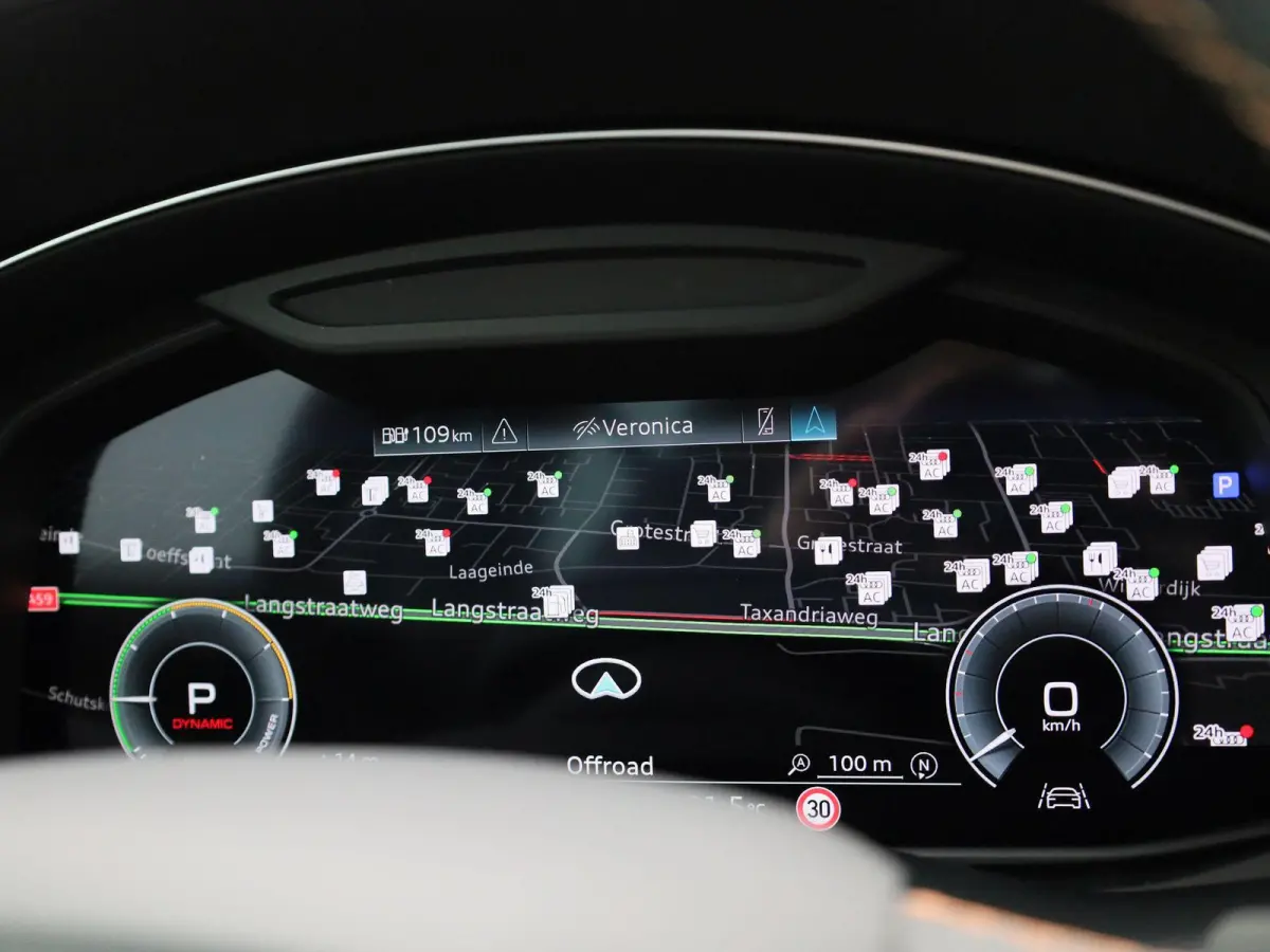 60 TFSI e quattro Pro Line S Competition 490 PK | Panoramadak l Head-up display l Luchtvering l 360 Camera l Stoelverwarming voor en achter l Elektr. voorstoelen geheugen l Dodehoekdetectie 